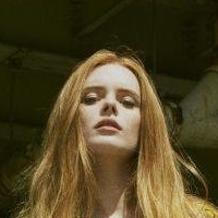 Abigail Cowen Naakt