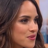 Adria Arjona Naakt