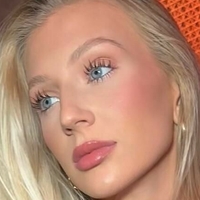 Alexis Clark Naakt