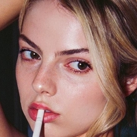 Allie Marie Evans Naakt