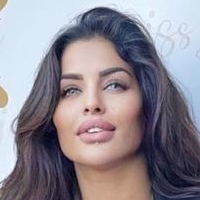 Amira Mounir Srarfi Naakt