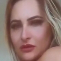 Anaqueirooz24 Naakt