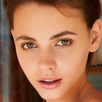 Angel Set Free Naakt