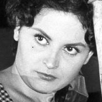 Angela Luce Naakt
