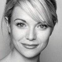 Antonia Bernath Naakt