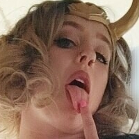 anyabraddock Naakt