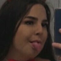 April_Mikaela Naakt