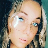 Aprildavis Naakt