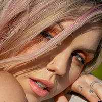 Ariel Atwood Naakt