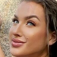 Ariella Eder Naakt