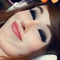 aullora Naakt