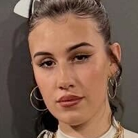 Ava Rae Hirons Naakt