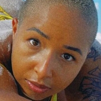 Bahayogi Alex Kaufmann Naakt