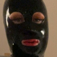 bee_the_rubber_doll Naakt