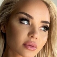 Bettinna Naakt