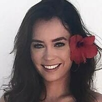 Caitlin Clemmens Naakt