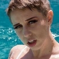 Caitlin Zielinski Naakt