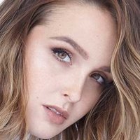 Camilla Luddington Naakt