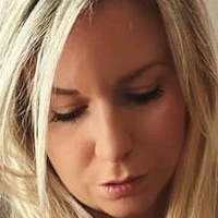 Carina Crone Naakt