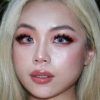 Cathy Zhao Naakt