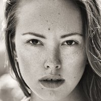 Charlène Perillat Naakt