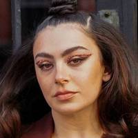 Charli XCX Naakt