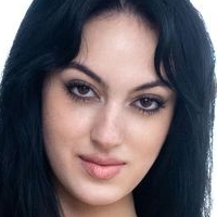 Corinna F Naakt