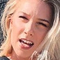 Courtney Miller Naakt