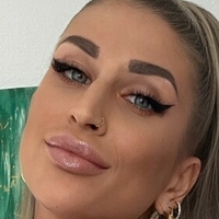 Dinajasmina Naakt
