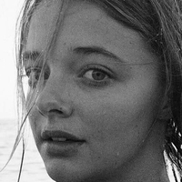 Ellie De Lange Naakt