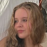 Emilee Elisabeth Naakt