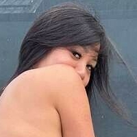 Emily Mai Naakt