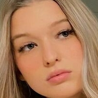 Emma Welyki Naakt