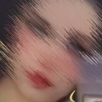 Erza8n Naakt