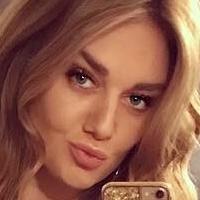 Faye McKeever Naakt