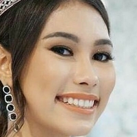 Frederika Alexis Cull Naakt