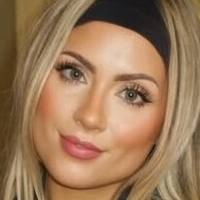 Holly Annabelle-Taylor Naakt