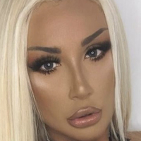 Holly Deacon Naakt