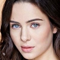 Holly Deveaux Naakt