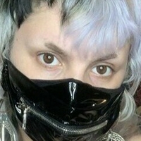 Hollyghoul Naakt