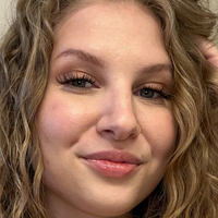 Ivy Andrews Naakt