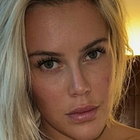 joliebecker Naakt