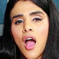 Julia Alves Naakt