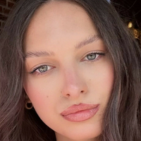 Julia Estephan Naakt