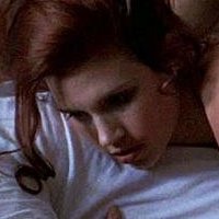 Julie McNiven Naakt