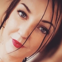Katie Ankrett Naakt