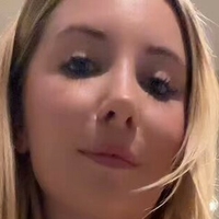 Katie Gcups Naakt