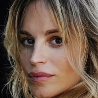 Katrine De Candole Naakt