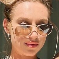 Laura Colucci Naakt