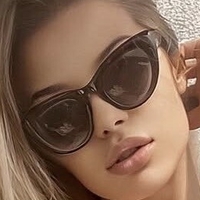 Laura Kalynych Naakt